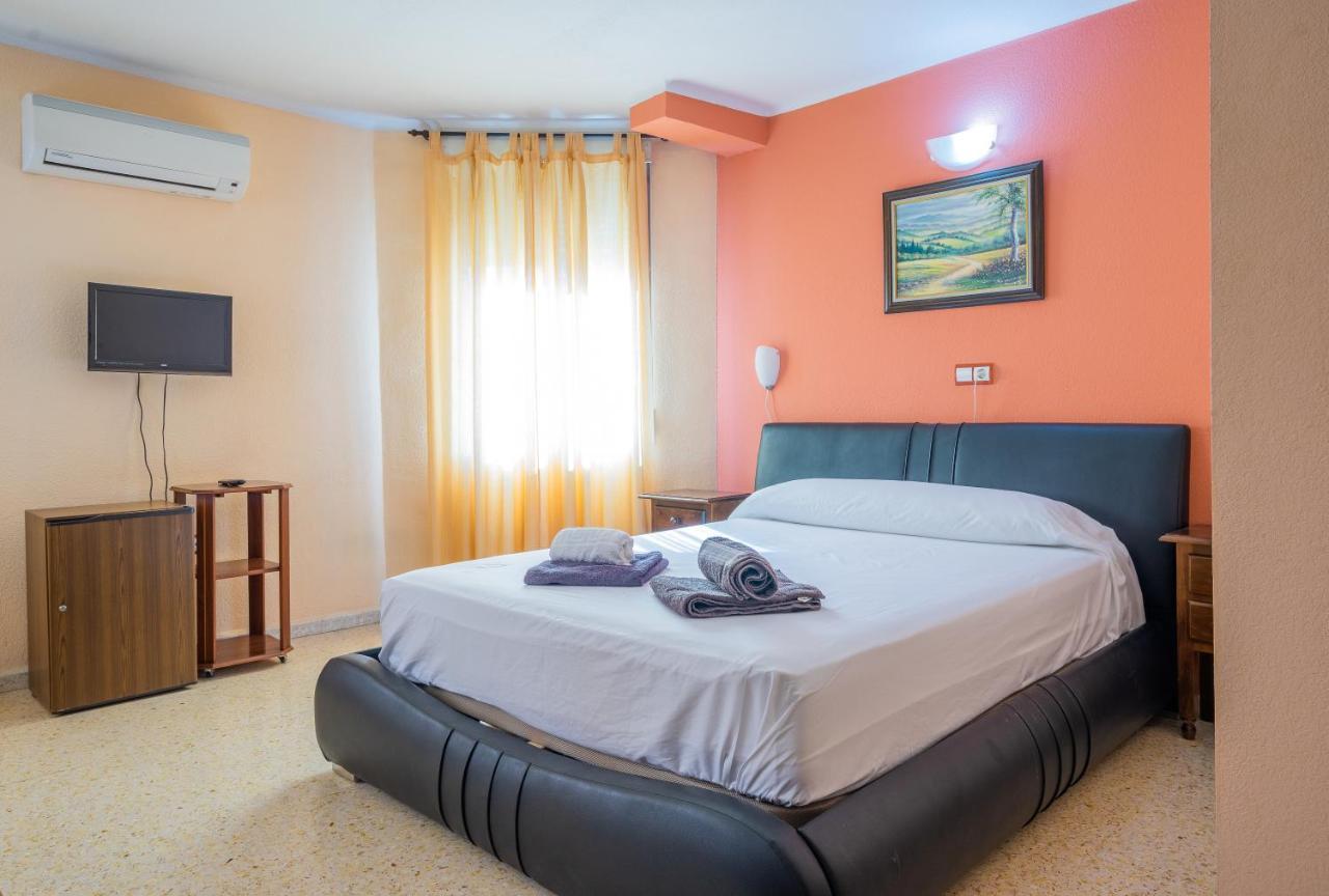 Velis Hotel 3*